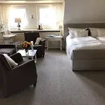 Haus-kiki-app-luetje-eek-west Apartament Sylt