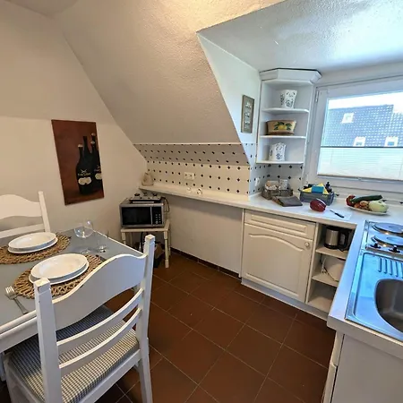 Haus-kiki-app-luetje-eek-west *